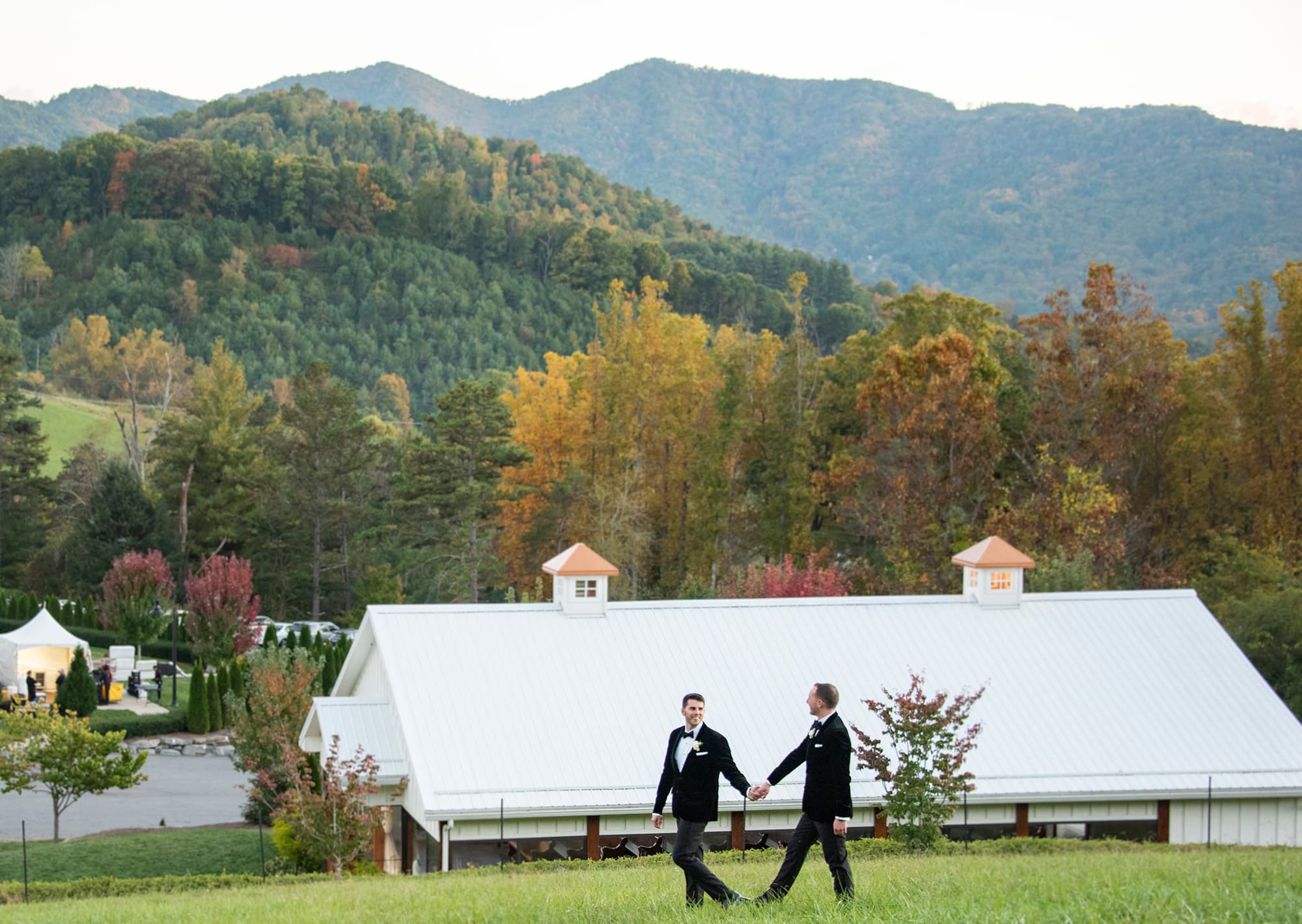 Wedding at Chestnut Ridge by Jessica Merithew Photography