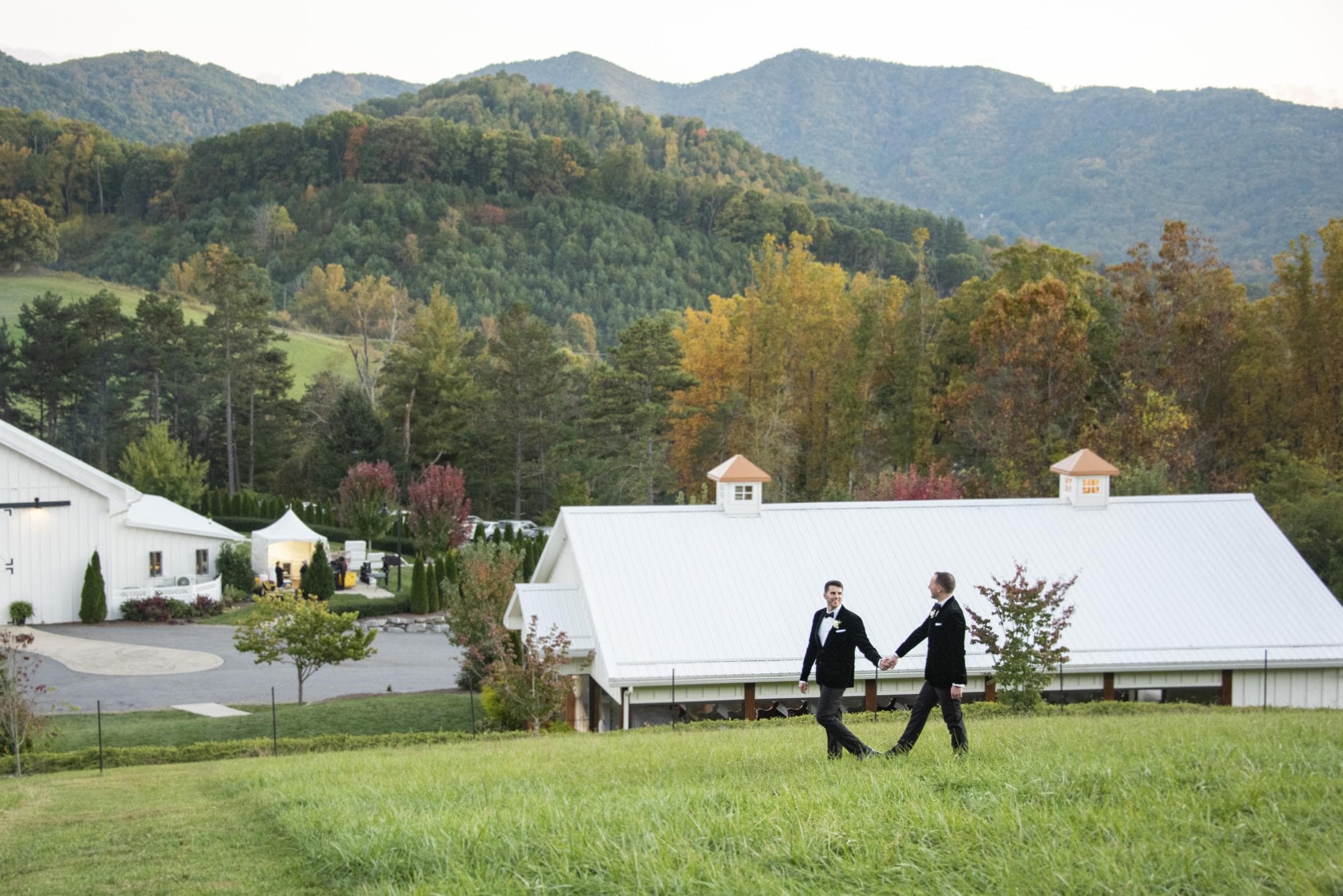 Wedding at Chestnut Ridge by Jessica Merithew Photography