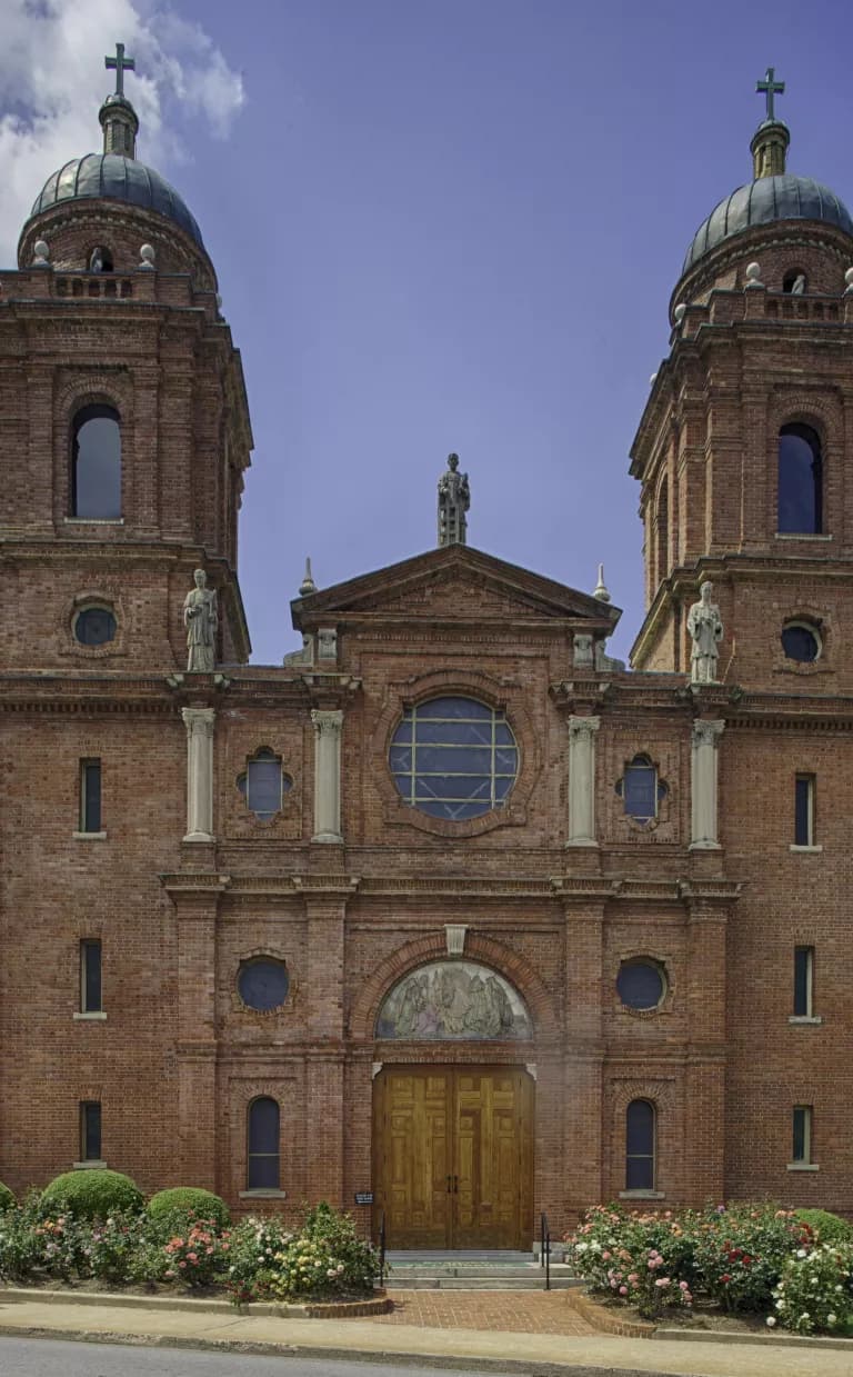 A view of the front of Asheville's Church