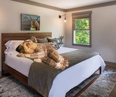 Fall for the Mountains: Couples Retreat & Enchanted Forest Trolls