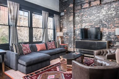 80 LEX 201 Exquisite Downtown Apt in the heart of Downtown 20% Discount Code GOLOCAL20